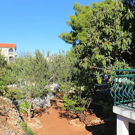 Apartman By The Sea Slatine, Ciovo - 9433 *