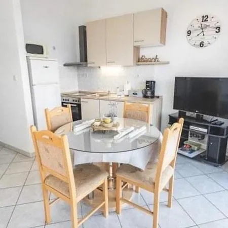 Apartment By The Sea Slatine, Ciovo - 9433 *